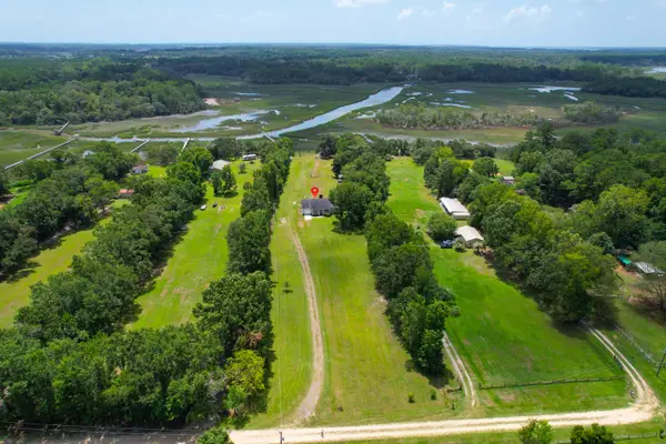 2039 Bentz Road, Wadmalaw Island, SC 29487