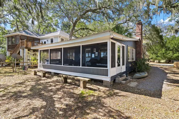 8537 Oyster Factory, Edisto Island, SC 29438