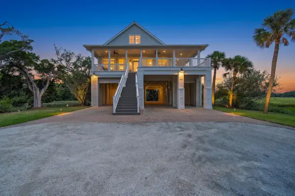 1250 Hammocks Way, Edisto Island, SC 29438