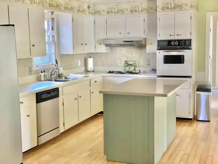304 Greenbay Street, Walterboro, SC 29488 - #3