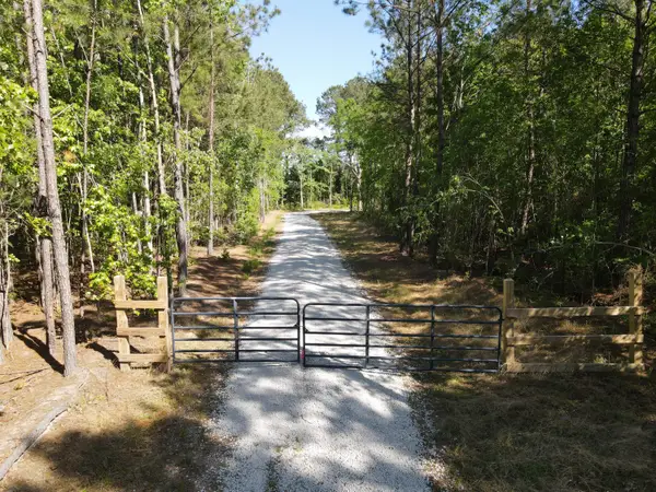 1 Cottage Lane, Saint Stephen, SC 29479