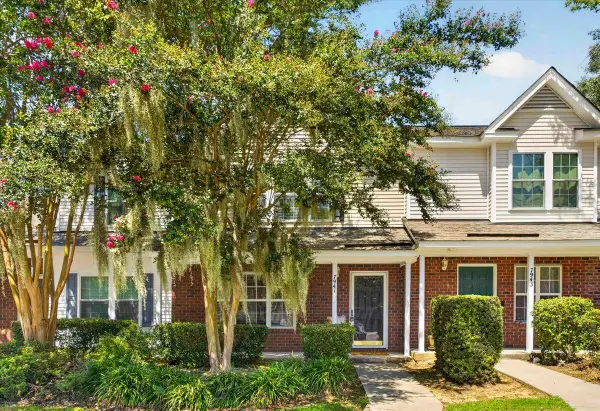 7941 Shadow Oak Drive, North Charleston, SC 29406