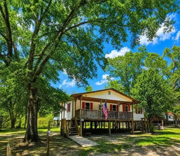 1239 Holly Ridge Lane, Cottageville, SC 29435