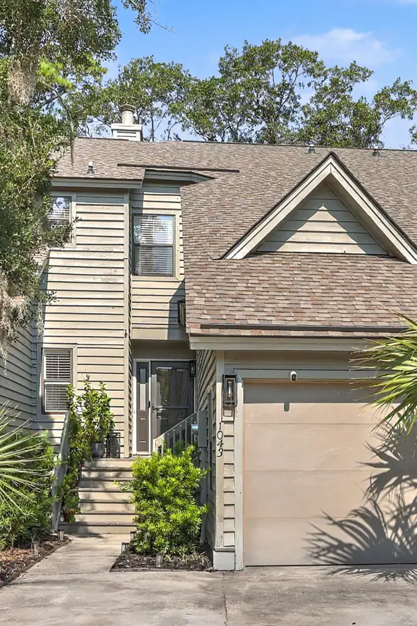 1043 Marsh Court Lane, Mount Pleasant, SC 29464