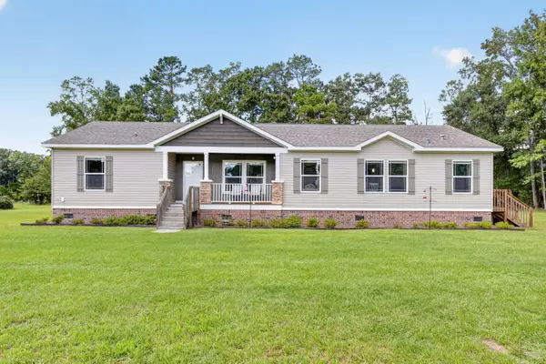 1331 N Brewington Road, Manning, SC 29102