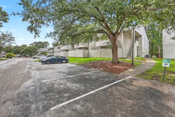 806 Greenmeadow Drive, Goose Creek, SC 29445