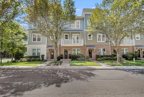 98 Vincent Drive, Mount Pleasant, SC 29464