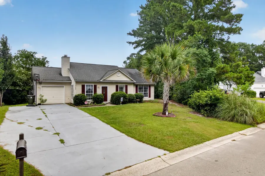 433 Courtland Drive, Summerville, SC 29486 - #2