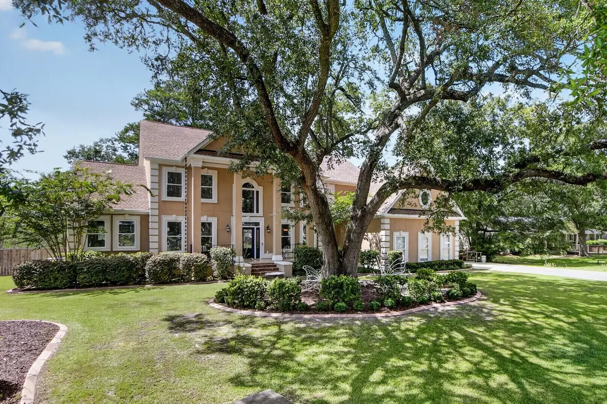 208 Holly Inn Road, Summerville, SC 29483 - #1