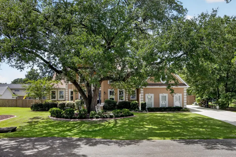 208 Holly Inn Road, Summerville, SC 29483 - #2