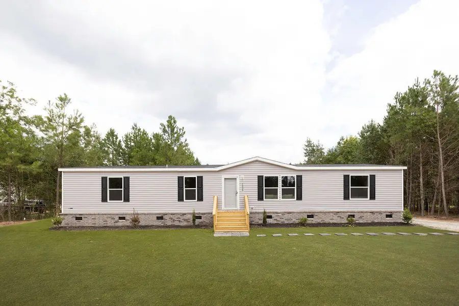 1006 Universal Circle, Saint Stephen, SC 29479 - #2