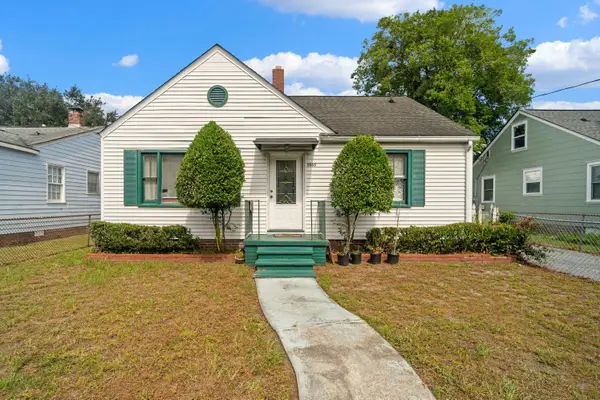 3860 Chestnut Street #A & B, North Charleston, SC 29405