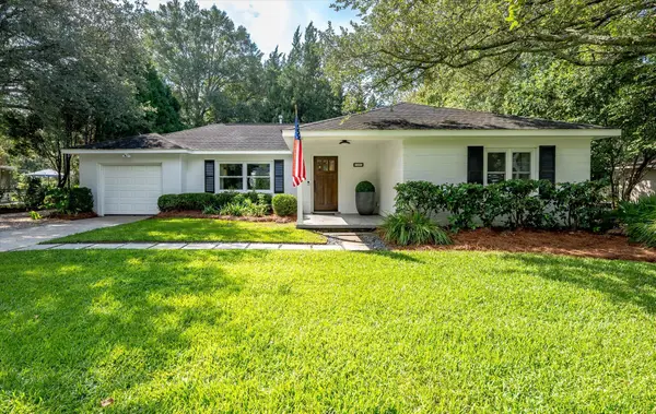 1325 Saint Clair Drive, Charleston, SC 29407