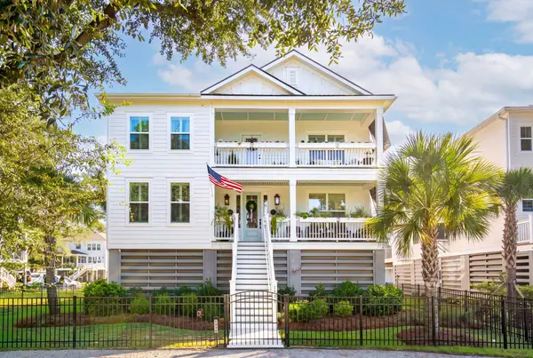 1534 N Lakeshore Drive, Mount Pleasant, SC 29466