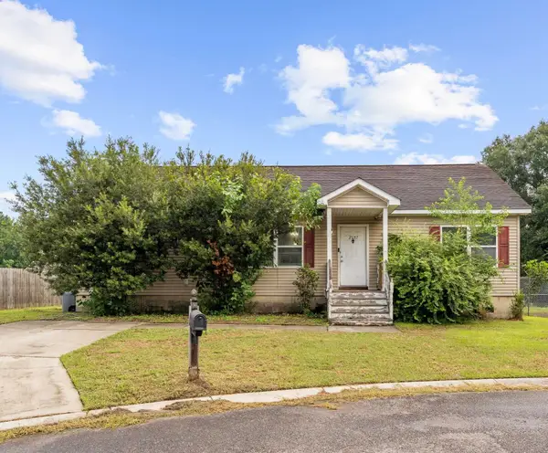2557 Celestial Court, North Charleston, SC 29406