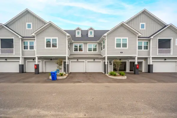 501 Raes Court #203, Charleston, SC 29414