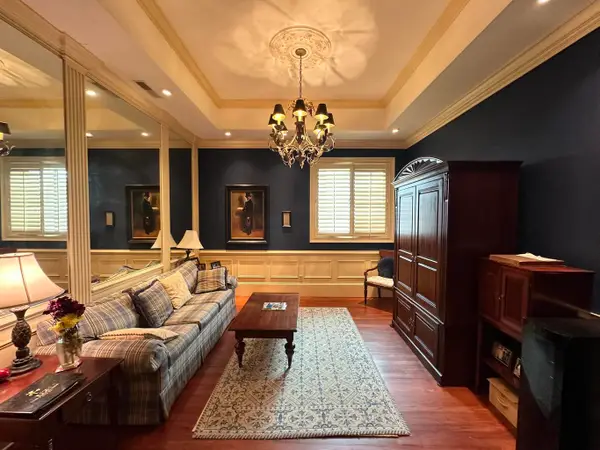 343 King Street #Apt D, Charleston, SC 29401