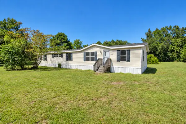 6230 Hyde Park Road, Ravenel, SC 29470