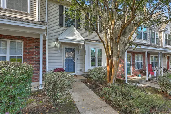 7921 Shadow Oak Drive, North Charleston, SC 29406