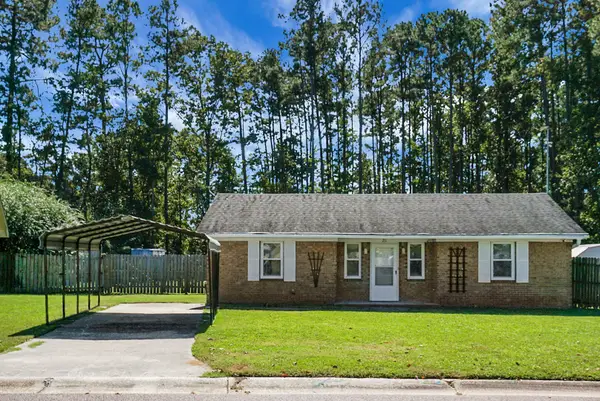 211 Mulberry Drive, Summerville, SC 29486