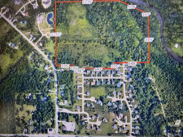 oo WALNUT CREEK DR, Flint, MI 48532