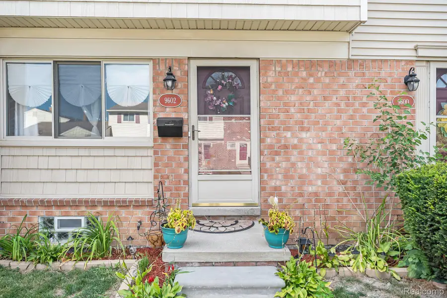 9602 Cornell ST, Taylor, MI 48180 - #3