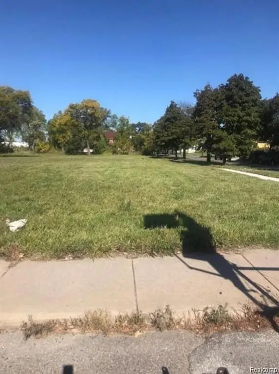 2140 W WARREN AVE, Detroit, MI 48208 - #1