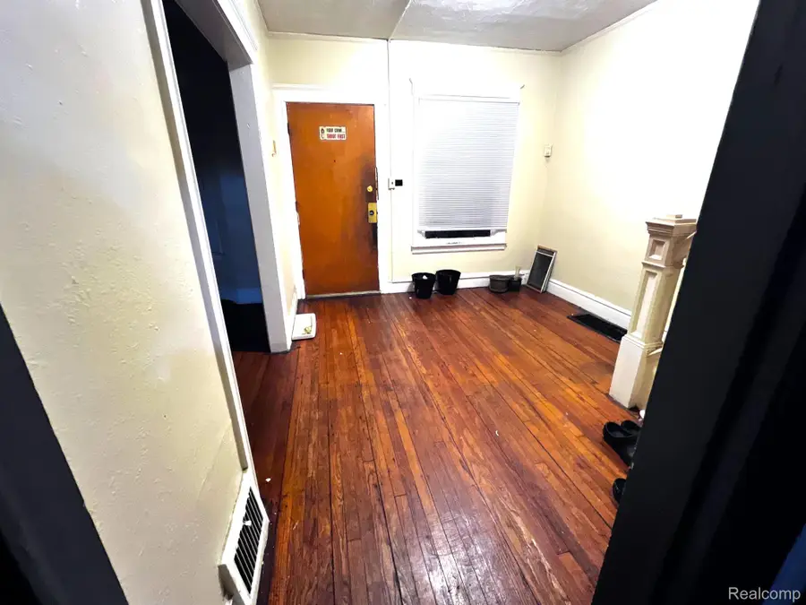 1497 HARDING ST, Detroit, MI 48214 - #2