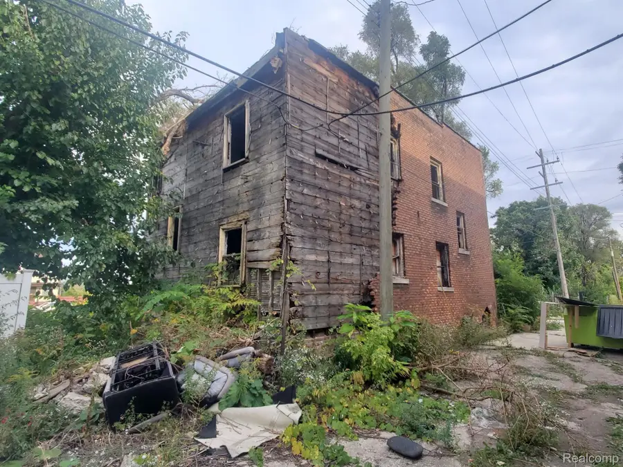 2507 BEWICK ST, Detroit, MI 48214 - #2
