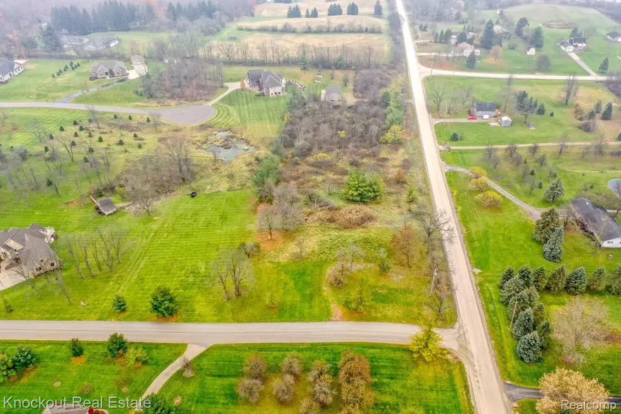 9338 ORCHARD VALLEY LANE, Davison, MI 48423 - #2