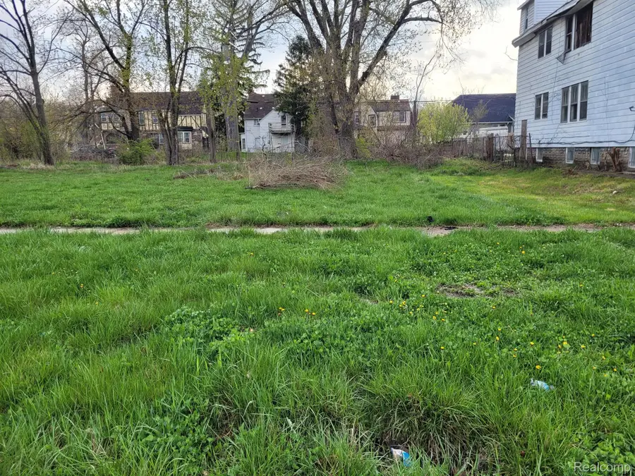 16825 LOG CABIN ST, Detroit, MI 48203 - #2