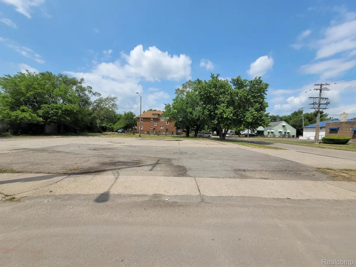 8544 W CHICAGO, Detroit, MI 48204 - #1
