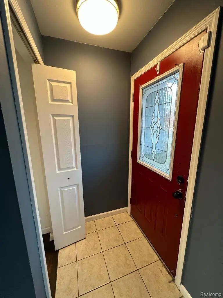 32291 RYAN RD, Warren, MI 48092 - #2