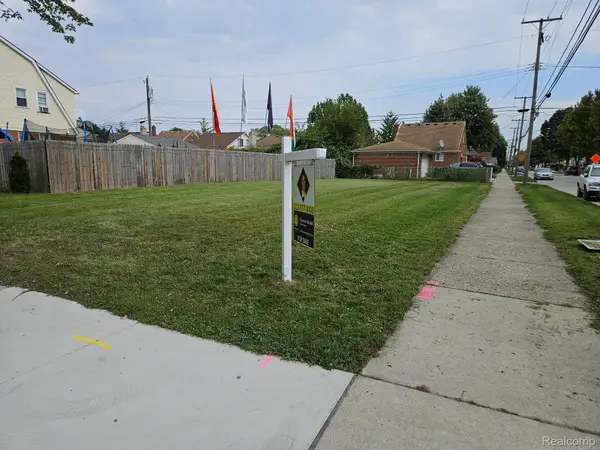 7800 MEAD ST, Dearborn, MI 48126