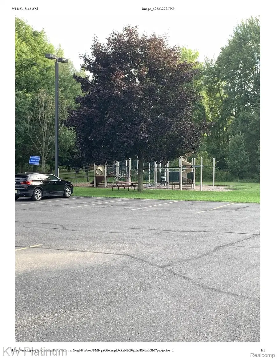 25891 BALLARD ST, Harrison Township, MI 48045 - #2
