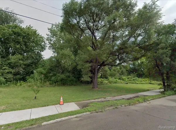 2568 ALTER RD, Detroit, MI 48215