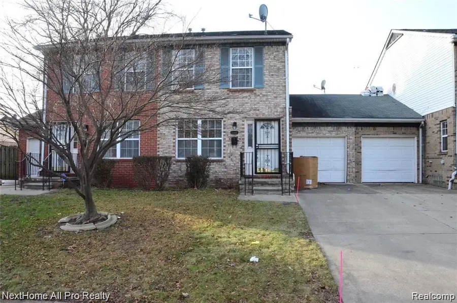 15401 MEYERS RD, Detroit, MI 48227 - #3