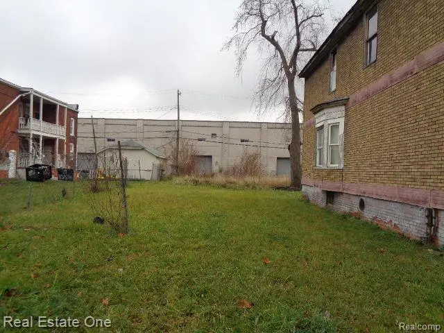 568 E BETHUNE ST, Detroit, MI 48202 - #1