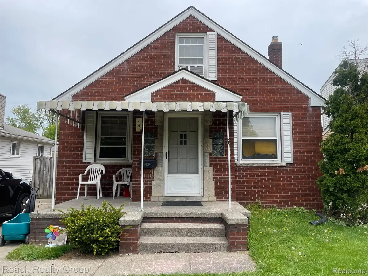 23324 WILLARD AVE, Warren, MI 48089 - #1