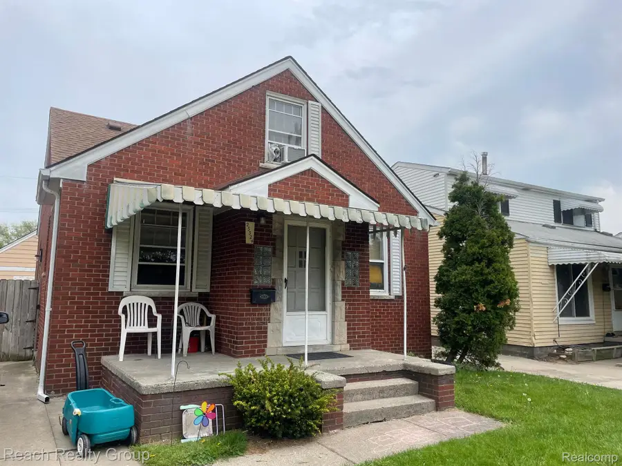 23324 WILLARD AVE, Warren, MI 48089 - #3