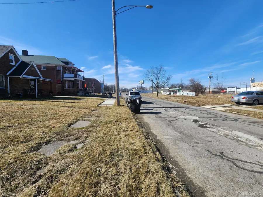707 W BRENTWOOD ST, Detroit, MI 48203 - #2