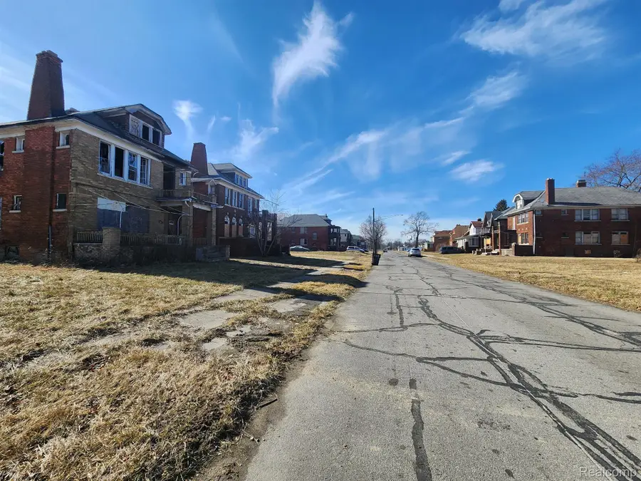 623 W BRENTWOOD ST, Detroit, MI 48203 - #2