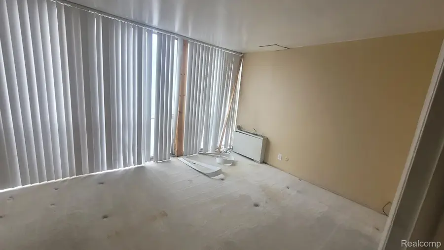1917 ORLEANS ST 49, Detroit, MI 48207 - #3