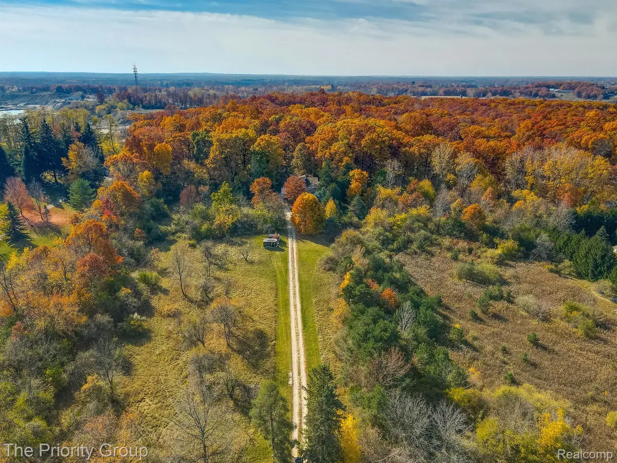 11620 DIXIE HIWY, Holly, MI 48442 - #1