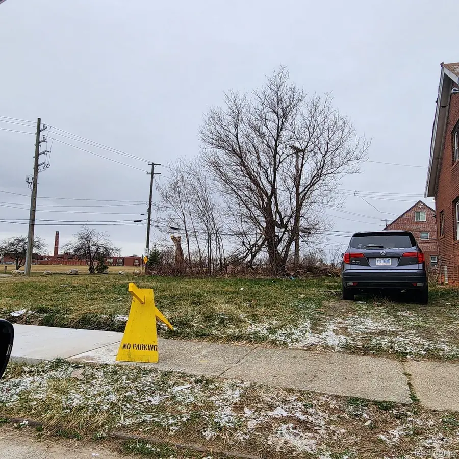 13401 JUSTINE ST, Hamtramck, MI 48212 - #3