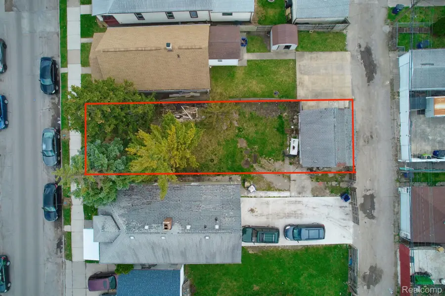 11603 LUMPKIN ST, Hamtramck, MI 48212 - #3