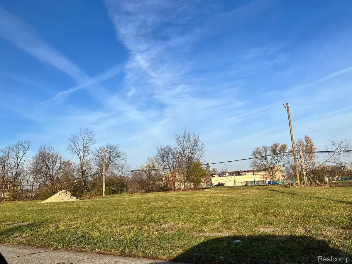 3743 EDISON ST, Detroit, MI 48206 - #1