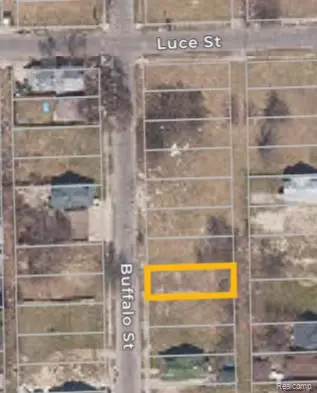 13242 BUFFALO ST, Hamtramck, MI 48212 - #3
