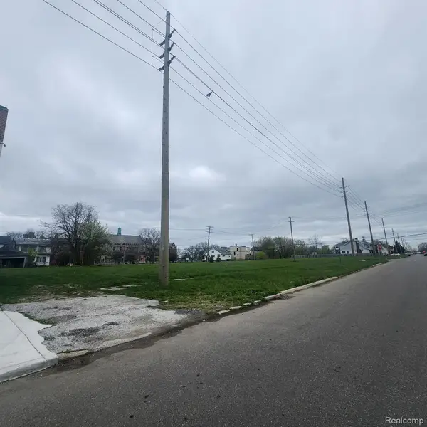 2363 ELMHURST ST, Detroit, MI 48206