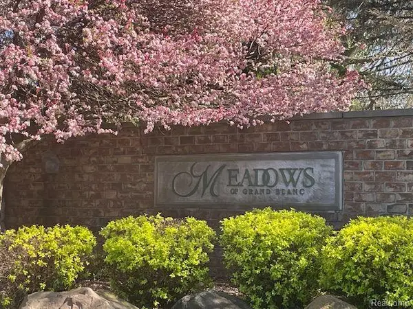 8308 MISTY MDW, GrandBlanc, MI 48439